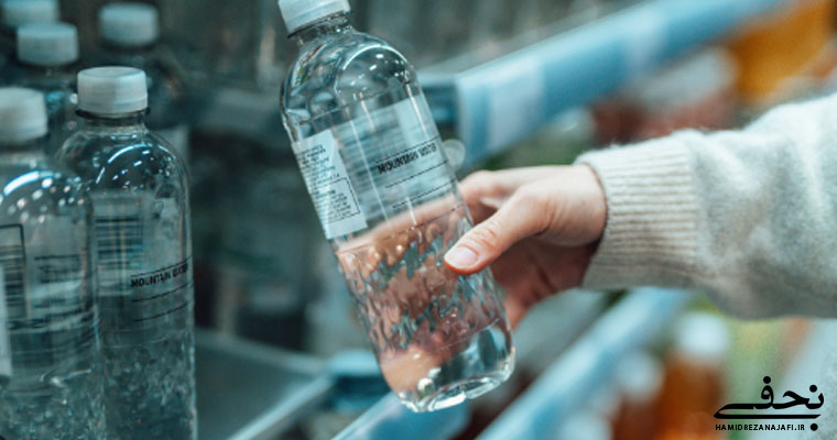 تصویر بطری آب بدون نشان تجاری- برندسازی برای فروش بیشتر